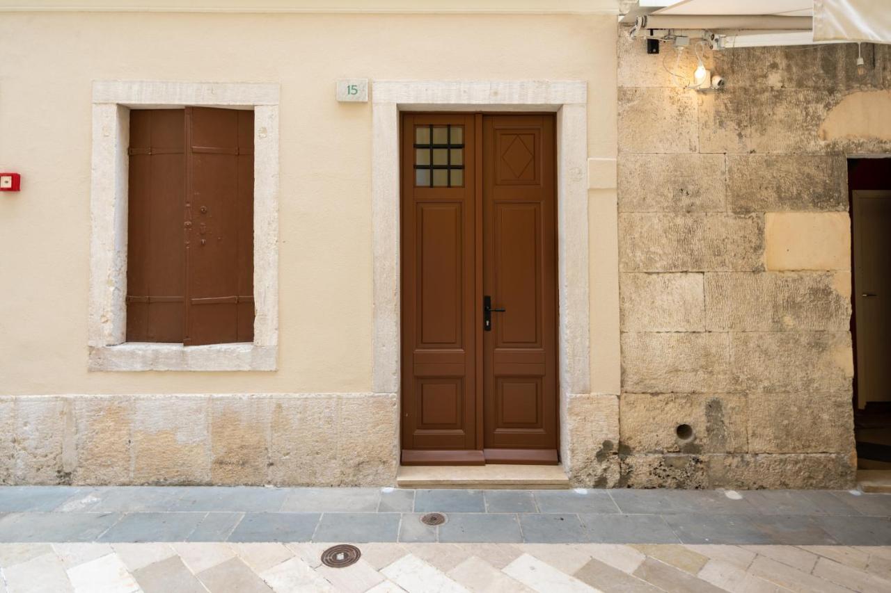 Aaa Apartments & Rooms With Free Parking Pula Extérieur photo