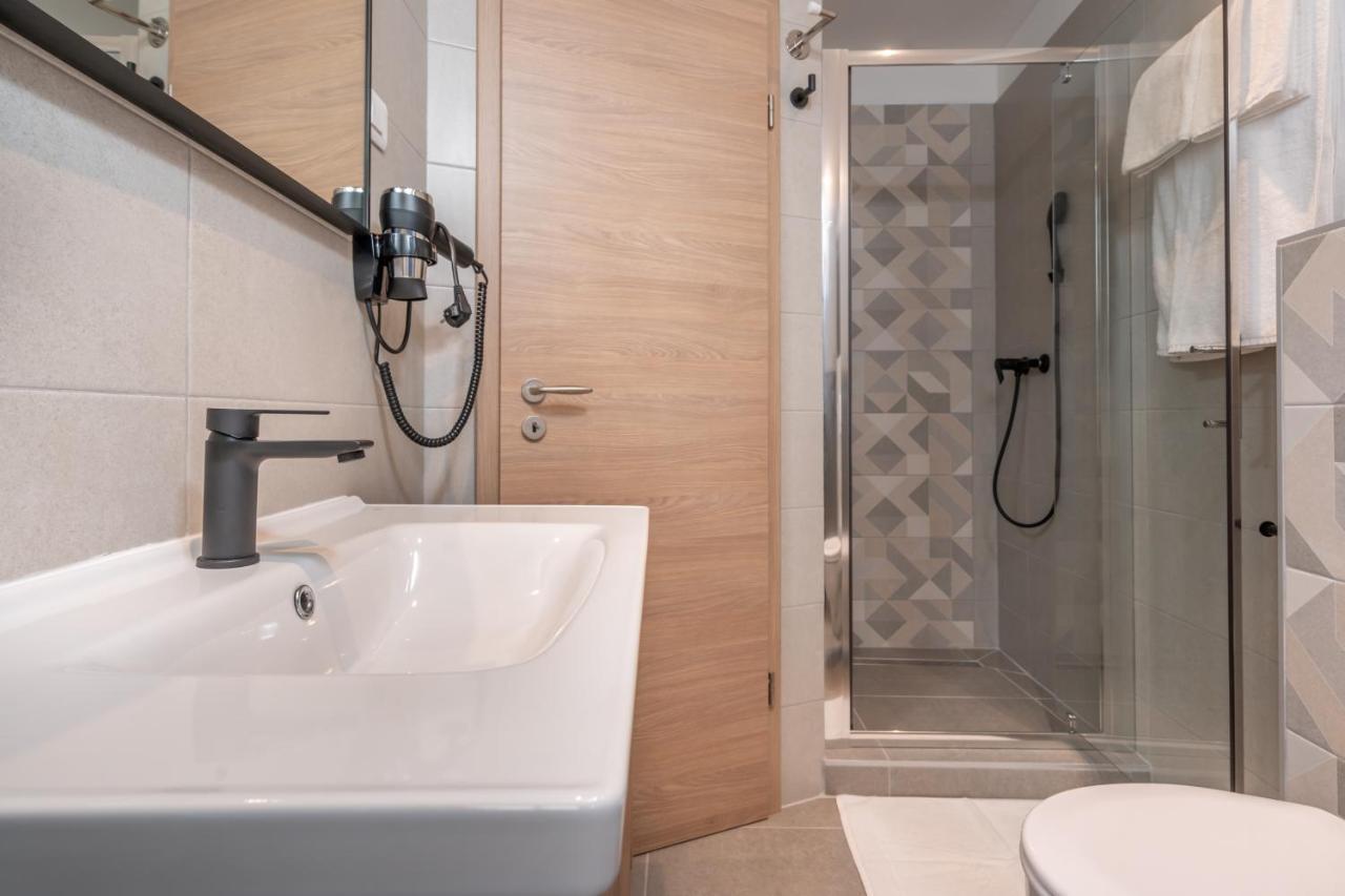 Aaa Apartments & Rooms With Free Parking Pula Extérieur photo